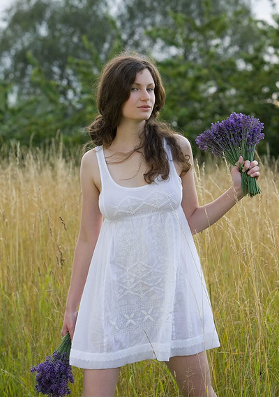 Susann in Lavendel from Femjoy
