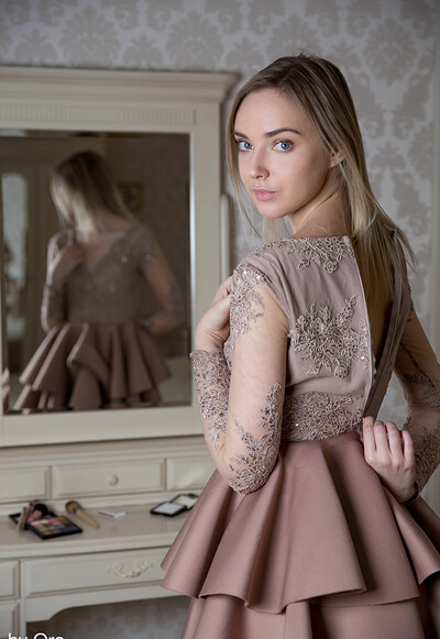 Oxana Z in Mirror from Femjoy